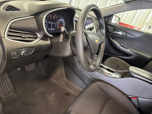 Used 2023 Chevrolet Malibu LT FWD image 32