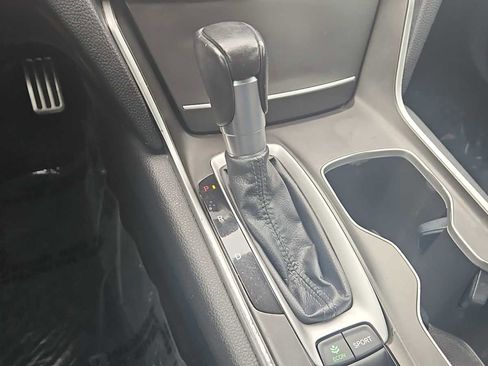 Used 2018 Honda Accord Sport image 21