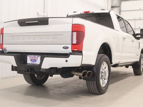 Certified 2022 Ford F250 Platinum w/ FX4 Off-Road Package image 10