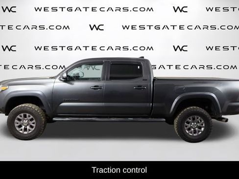 Used 2016 Toyota Tacoma SR5 w/ Exterior Package image 5