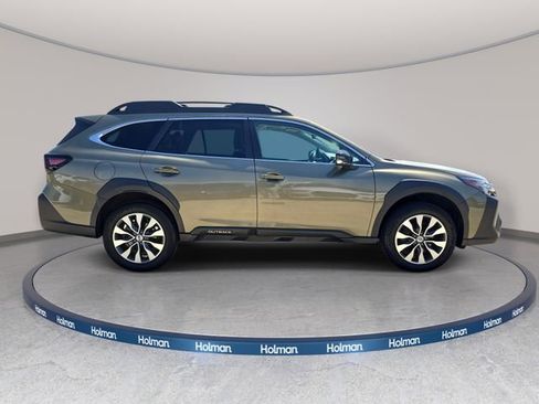 Used 2024 Subaru Outback Limited AWD/4WD image 5