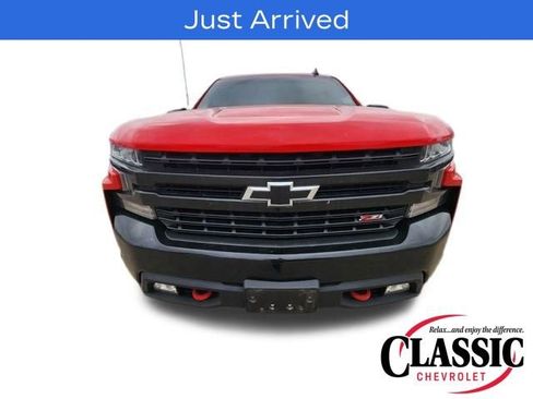 Used 2022 Chevrolet Silverado 1500 LT Trail Boss image 3