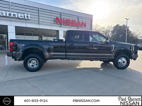 Used 2017 Ford F350 King Ranch w/ King Ranch Ultimate Package image 15