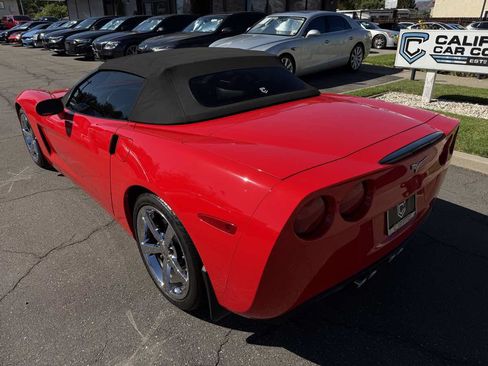 Used 2010 Chevrolet Corvette Convertible w/ Preferred Equipment Group RWD image 5