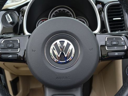 Used 2015 Volkswagen Beetle 1.8T FWD image 14