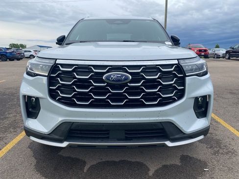 Used 2025 Ford Explorer Platinum w/ LUX Leather Package AWD/4WD image 14