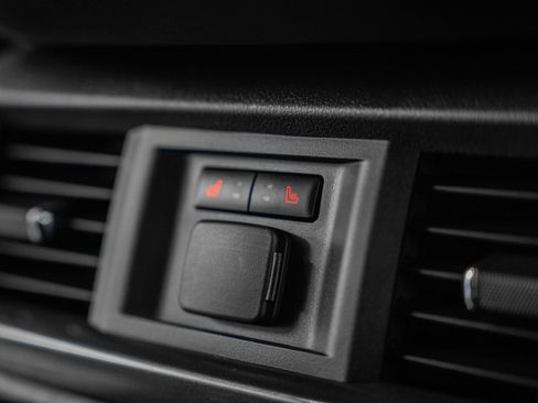 Certified 2023 Ford F150 Lariat w/ Equipment Group 502A High image 40