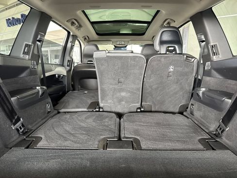 Certified 2024 Volvo XC90 T8 Ultimate w/ Protection Package Premier AWD/4WD image 15