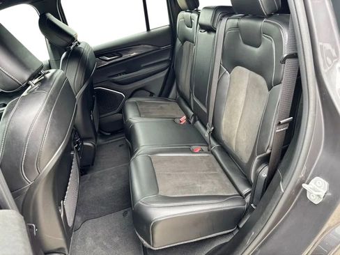 Used 2022 Jeep Grand Cherokee Altitude AWD/4WD image 24