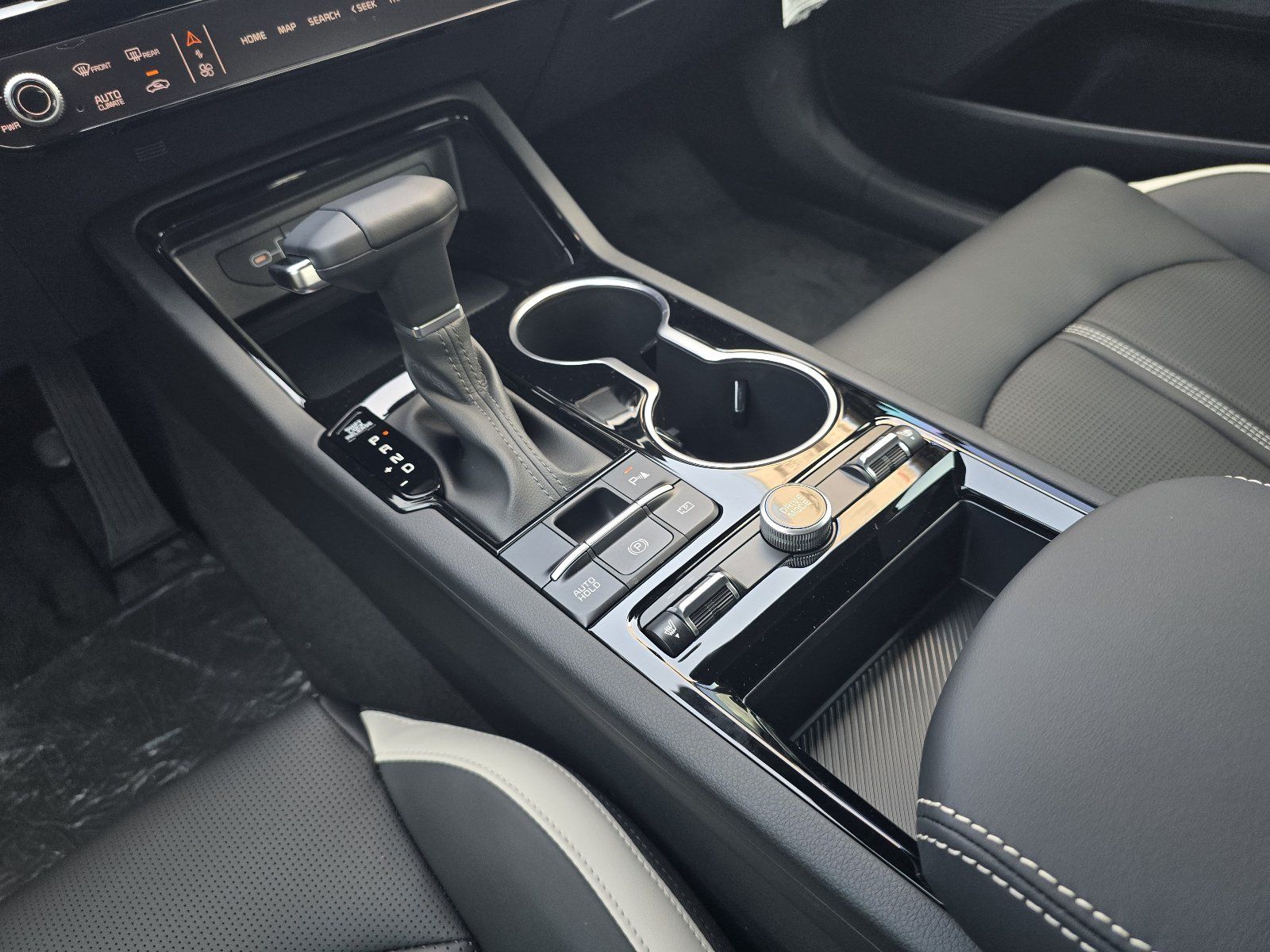New 2027 Kia K5 GT-Line image 9