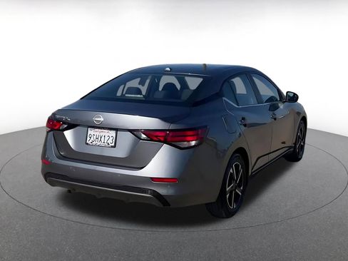 Used 2025 Nissan Sentra SV FWD image 14