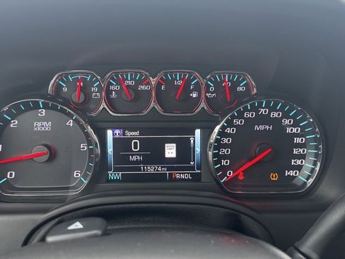 Used 2020 Chevrolet Suburban LT image 21