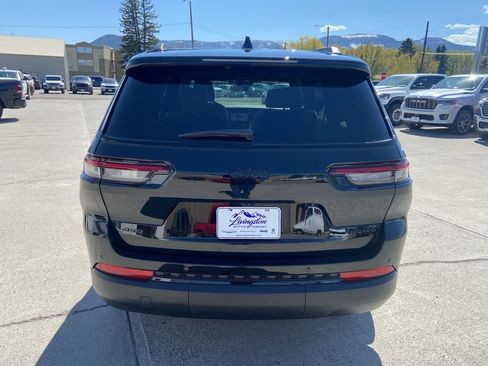 New 2025 Jeep Grand Cherokee L Limited w/ Black Appearance Package image 6