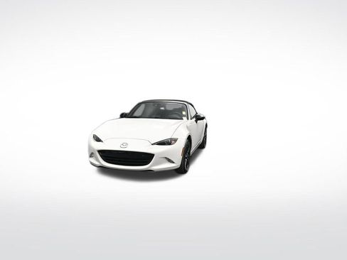 Used 2020 MAZDA MX-5 Miata Sport image 6