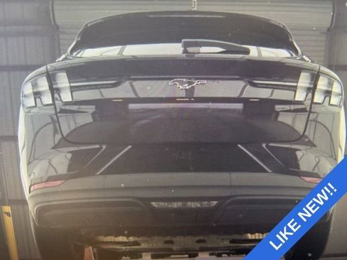 Used 2025 Ford Mustang Mach-E Premium image 11