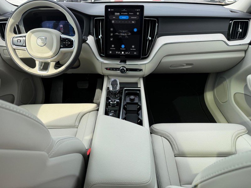 New 2026 Volvo XC60 T8 Ultra w/ Protection Package Premier AWD/4WD image 6