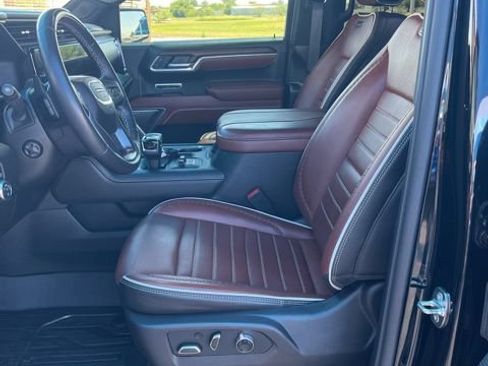 Used 2024 GMC Sierra 1500 Denali Ultimate AWD/4WD image 12