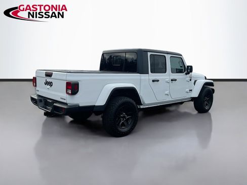 Used 2021 Jeep Gladiator Sport image 9