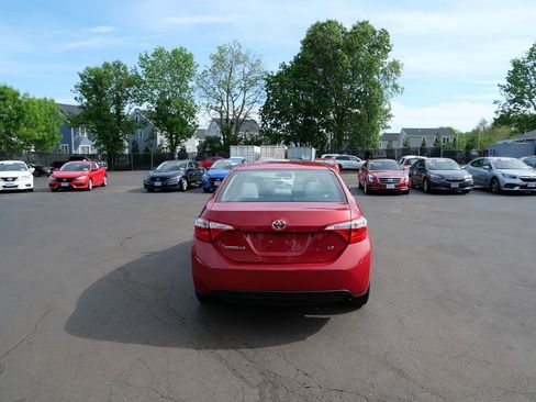 Used 2016 Toyota Corolla LE FWD image 4