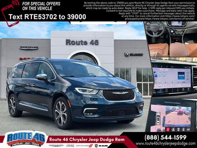 Used 2024 Chrysler Pacifica Pinnacle w/ Trailer Tow Group