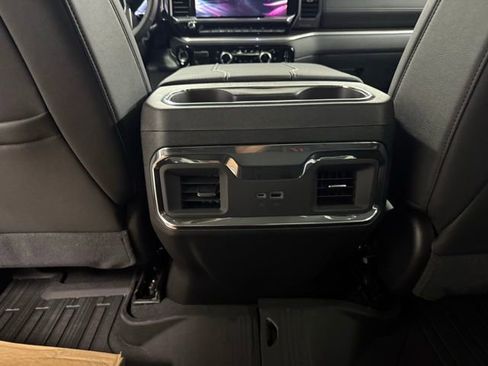 New 2025 GMC Sierra 2500 SLT image 17