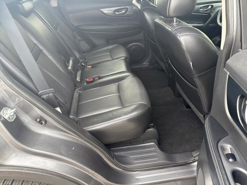 Used 2015 Nissan Rogue SL w/ SL Premium Package image 9