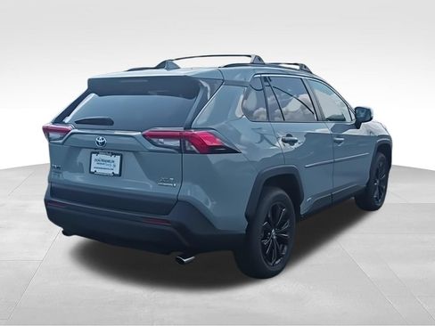 Used 2023 Toyota RAV4 XLE Premium AWD/4WD image 8