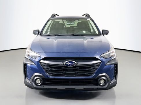 Used 2025 Subaru Outback AWD/4WD image 2