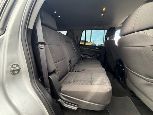 Used 2018 Chevrolet Tahoe 2WD w/ Enhanced Driver Alert Package image 18