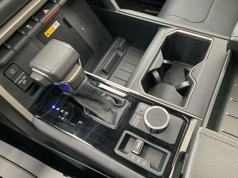 Used 2022 Toyota Tundra Limited image 27