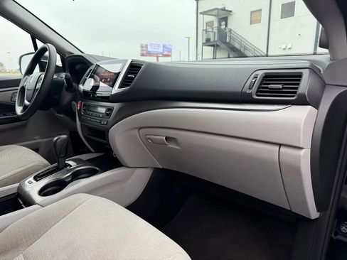 Used 2016 Honda Pilot EX image 23