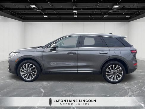 Certified 2023 Lincoln Corsair Reserve w/ Equipment Group 201A AWD/4WD image 2