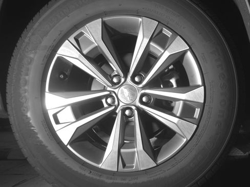Used 2025 Chevrolet Equinox LT FWD image 15