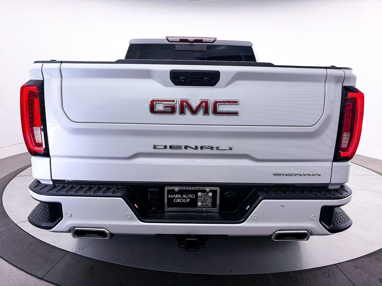 Used 2023 GMC Sierra 1500 Denali AWD/4WD image 18