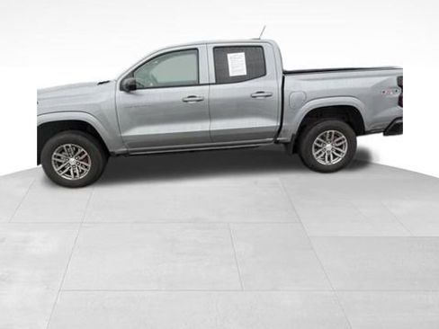 Used 2025 Chevrolet Colorado LT w/ Advanced Trailering Package image 4