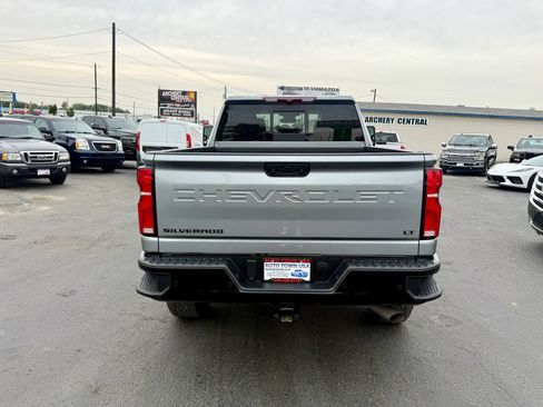 Used 2025 Chevrolet Silverado 2500 LT w/ Trail Boss Package AWD/4WD image 4