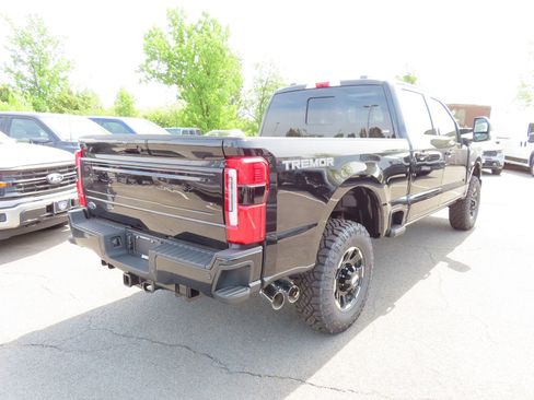 New 2026 Ford F250 Platinum AWD/4WD image 4