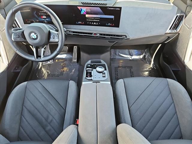 Used 2026 BMW iX xDrive45 AWD/4WD image 18