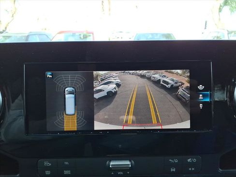 Used 2024 Mercedes-Benz Sprinter 3500 image 22