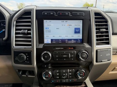 Used 2017 Ford F250 Lariat w/ Lariat Value Package AWD/4WD image 17
