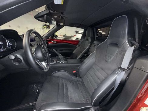 Used 2025 MAZDA MX-5 Miata RF Club w/ Weather Package RWD image 2