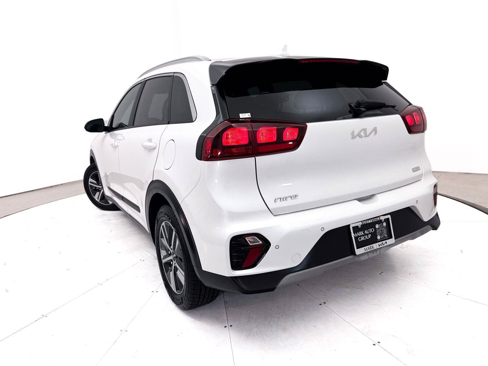 Used 2022 Kia Niro LXS FWD image 7