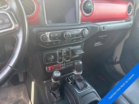 Used 2022 Jeep Gladiator Rubicon w/ LED Lighting Group AWD/4WD image 13