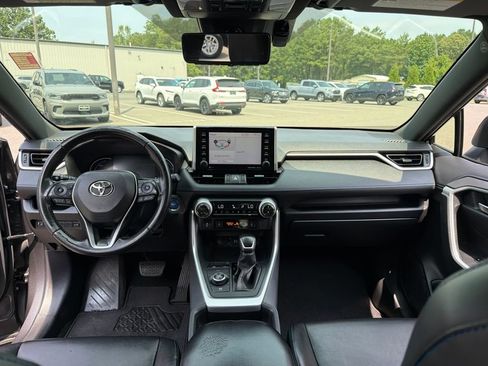 Used 2019 Toyota RAV4 XSE w/ Carpet Mat Package AWD/4WD image 8