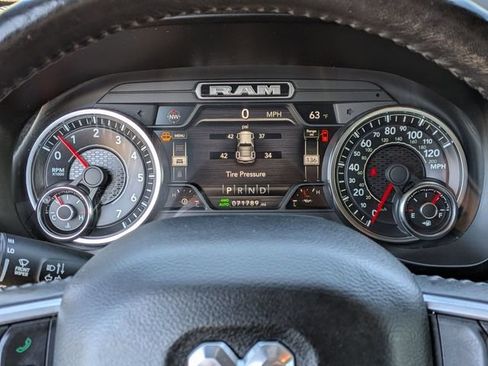 Used 2021 RAM 1500 Big Horn AWD/4WD image 16
