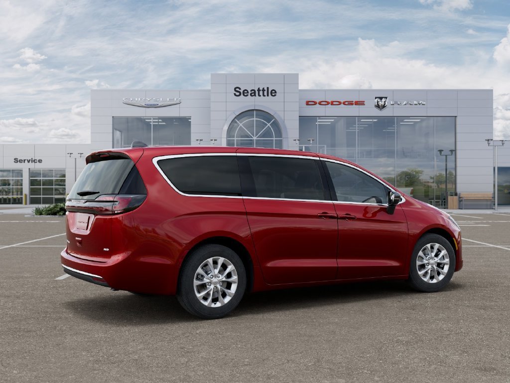 New 2027 Chrysler Pacifica Select AWD/4WD image 5