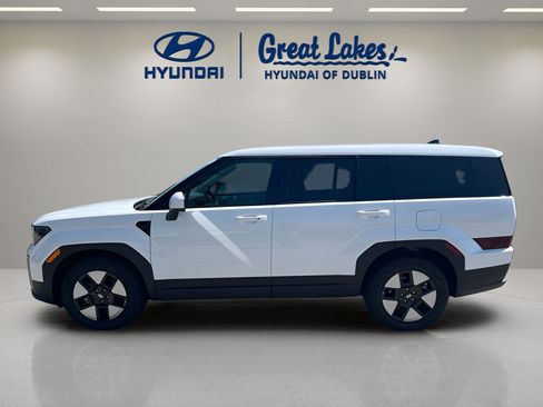 Certified 2026 Hyundai Santa Fe SE FWD image 2