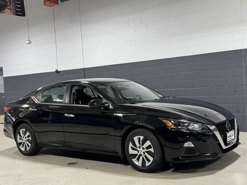 Used 2022 Nissan Altima 2.5 S FWD image 32