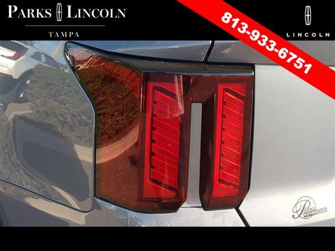 Used 2024 Kia Sorento S w/ Panoramic Sunroof Package image 7