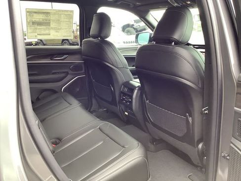 New 2026 Jeep Grand Cherokee Limited image 34
